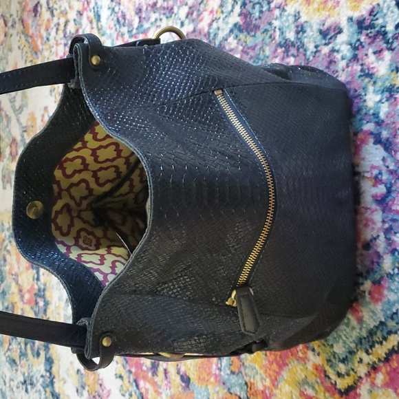 OrYANY Black Croco Embossed Parent Leather Hobo Bag - Picture 7 of 11